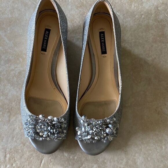 Alex Marie Silver Platform Shoes, Size 6.5M - Picture 1 of 10
